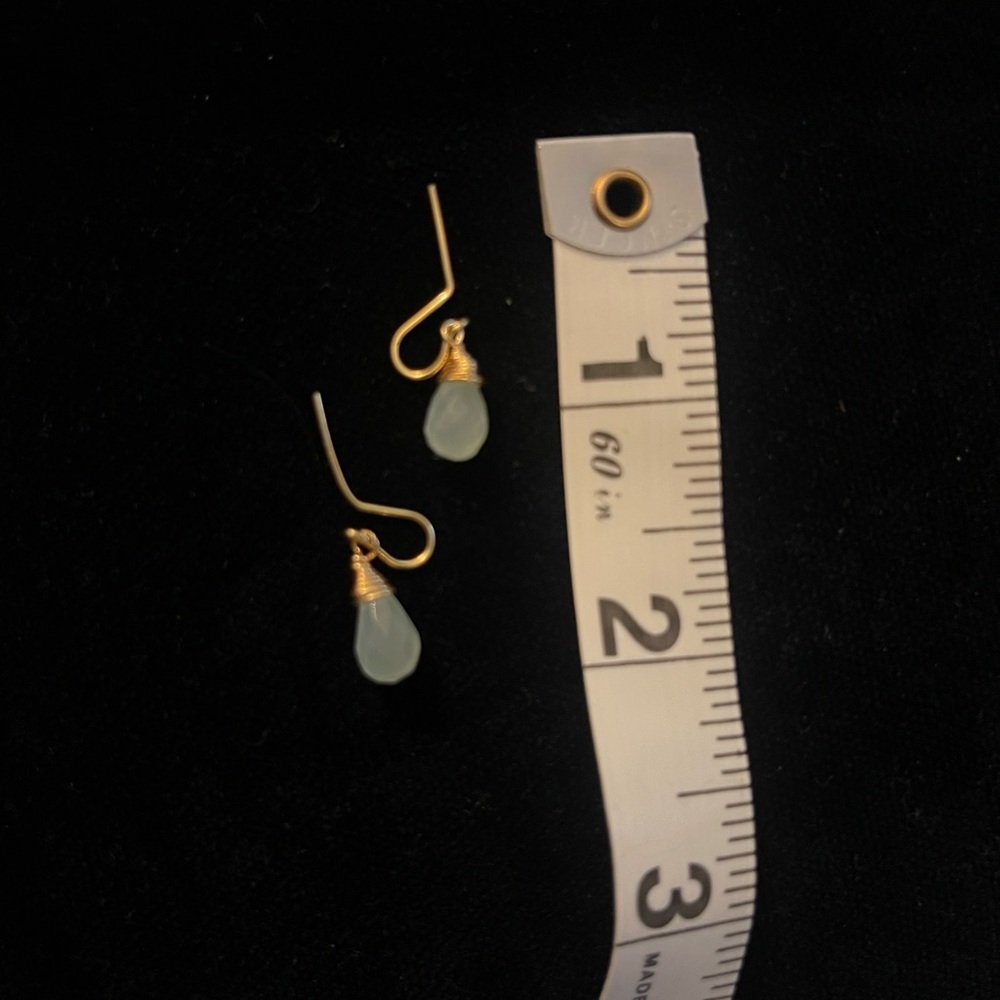 Elegant Gold and Green Teardrop Earrings